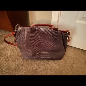 Dooney and Bourke: City Large Barlowe